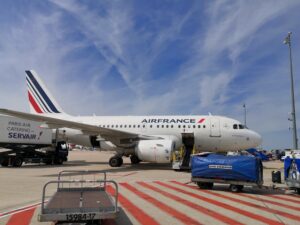 Air France with luggage carts