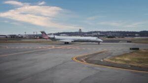 American Eagle CRJ