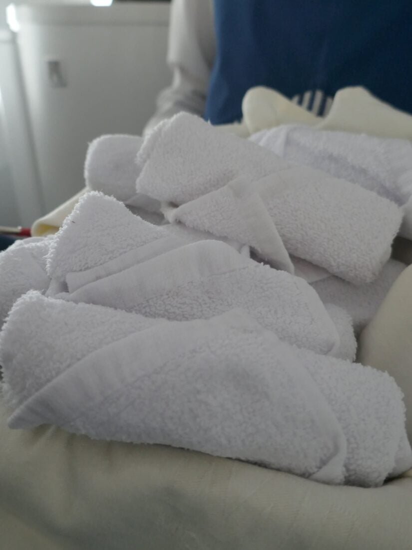 MIAT Business Class 18 Hot Towel