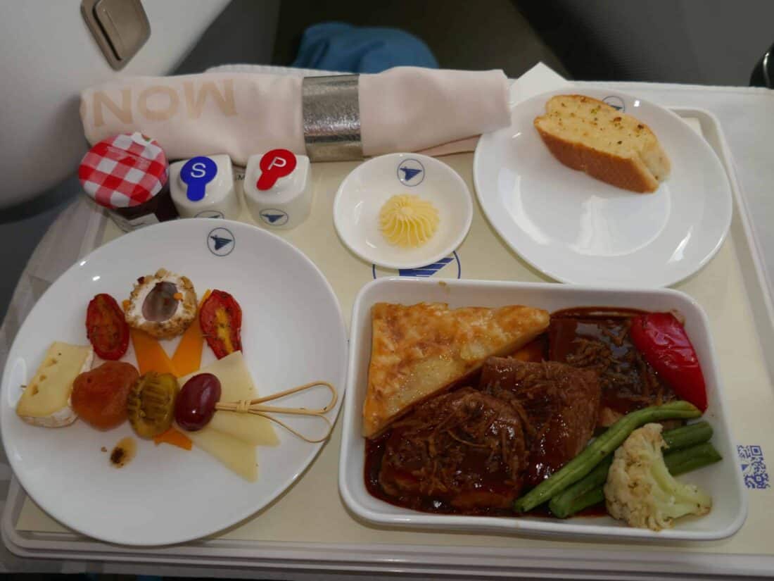 MIAT Business Class 22 Essen