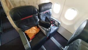 Turkish Airlines short haul business recliner