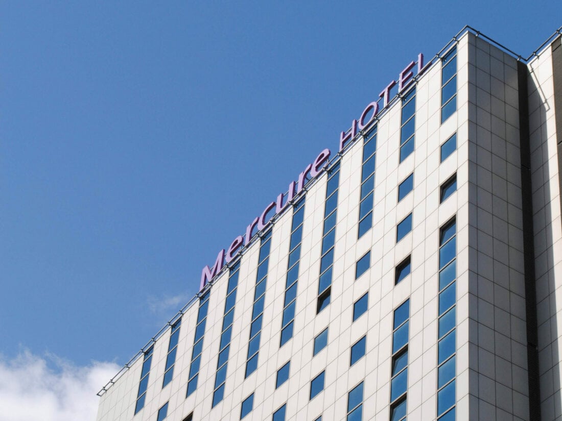 https://www.accorhotels.com/3390