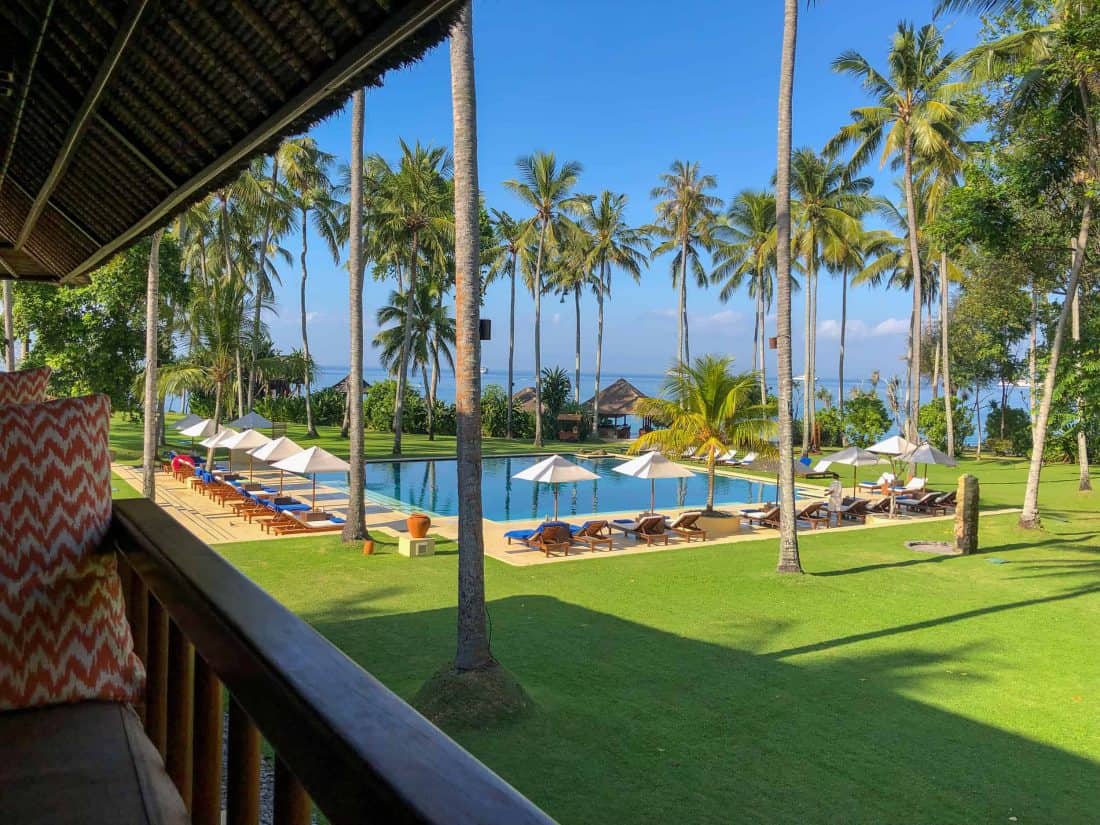 Alila Manggis Hotel Bali Zimmer Blick Pool