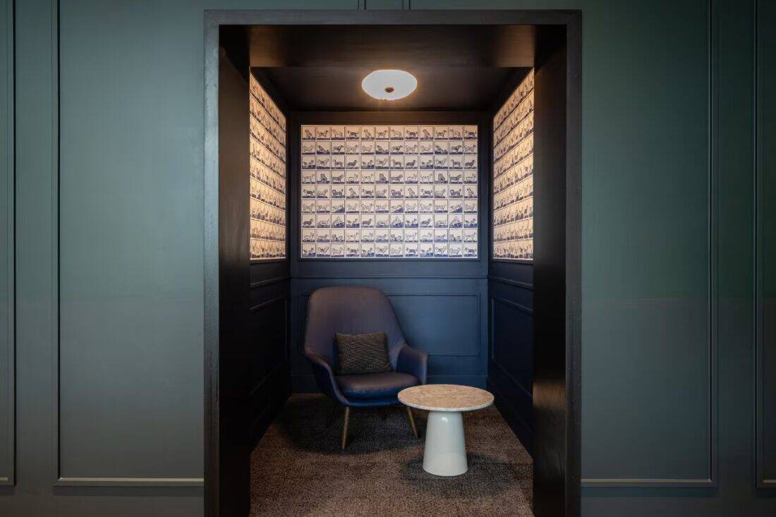 American Express Centurion Lounge Amsterdam Phone Booth