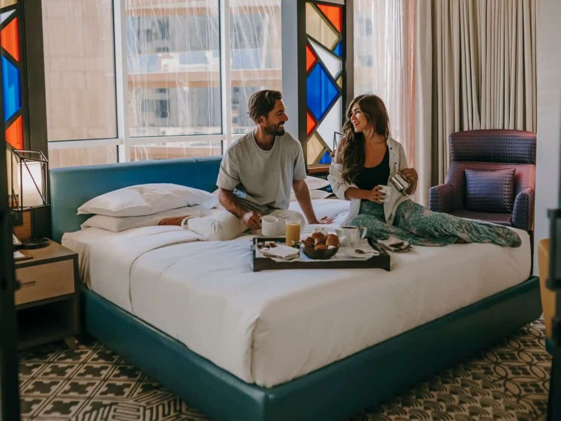 Andaz Dubai P088 Guests Room Service