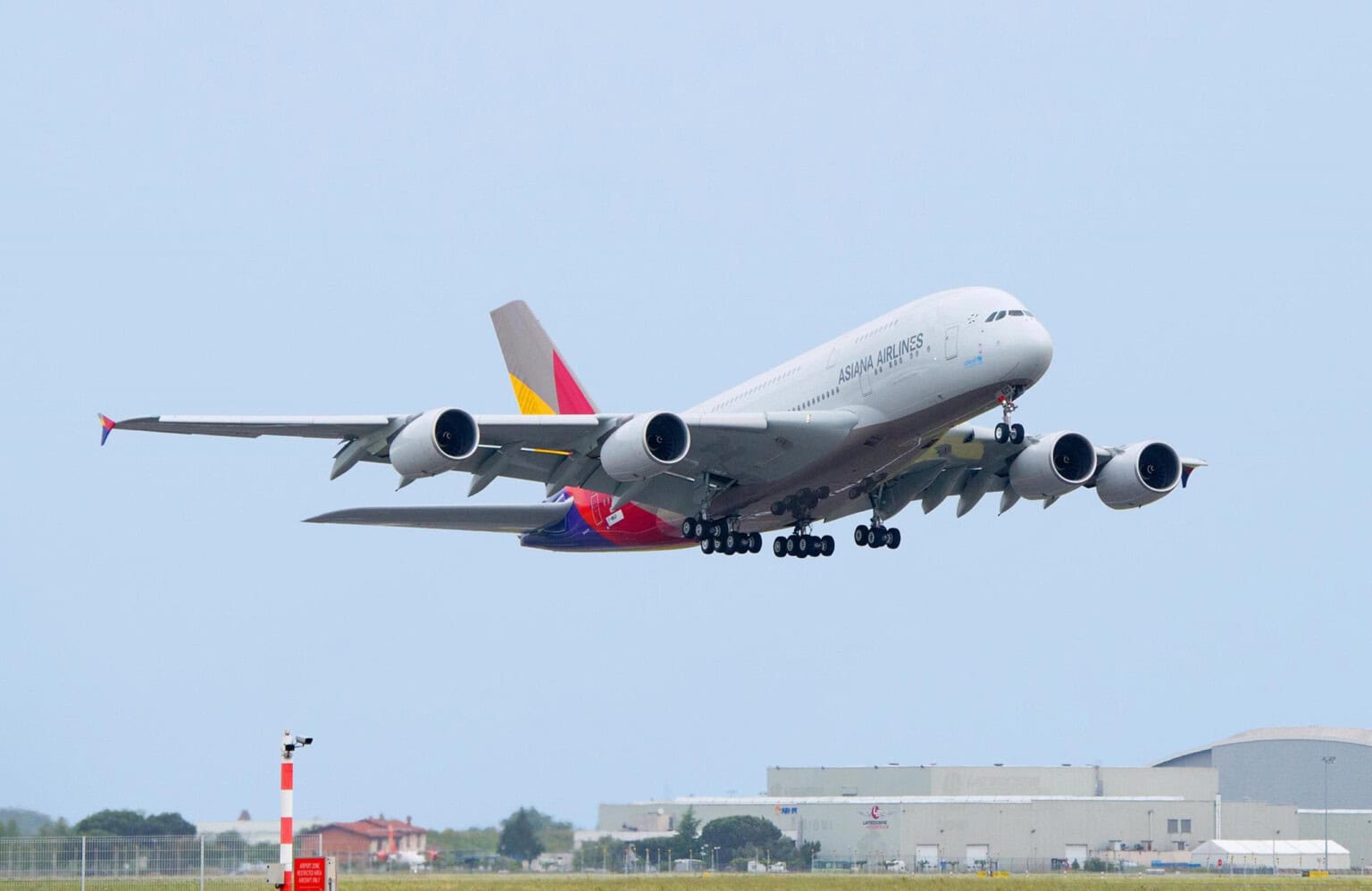 Asiana Airbus A380