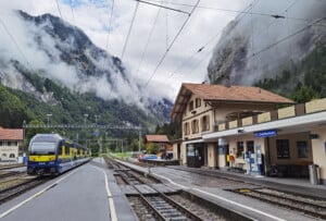 Bahnhof Zweiluetschinen Schweiz