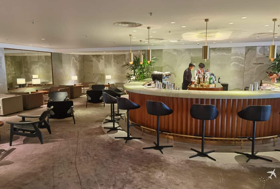 CX F Lounge The Pier HKG Bar