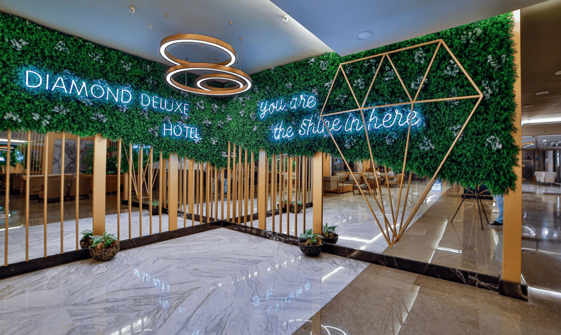 Diamond De Luxe Lobby