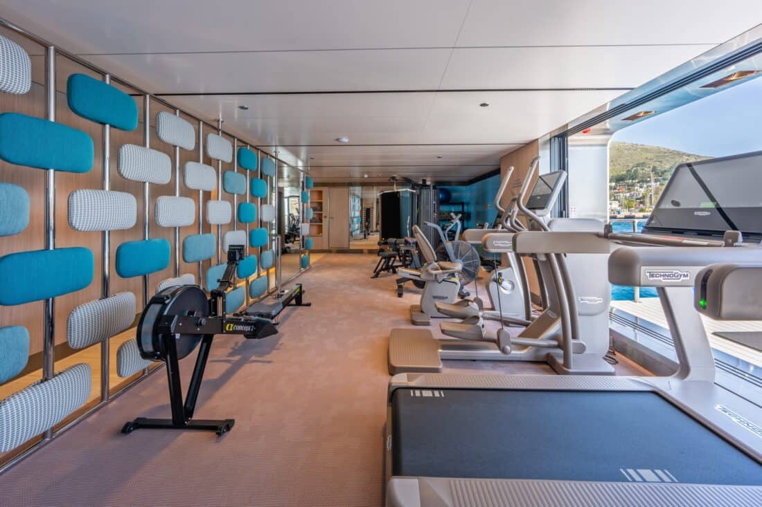 Emerald Kaia - Fitnessstudio