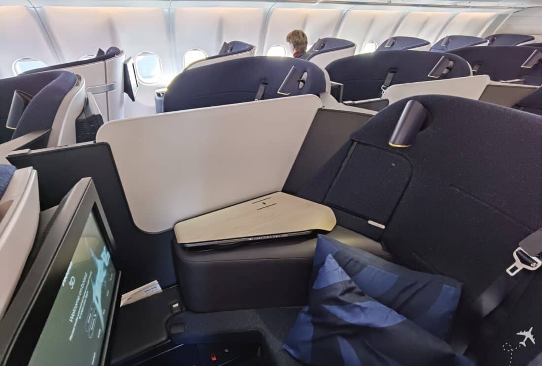 Finnair Business Class HEL JFK Divider Mittelsitze