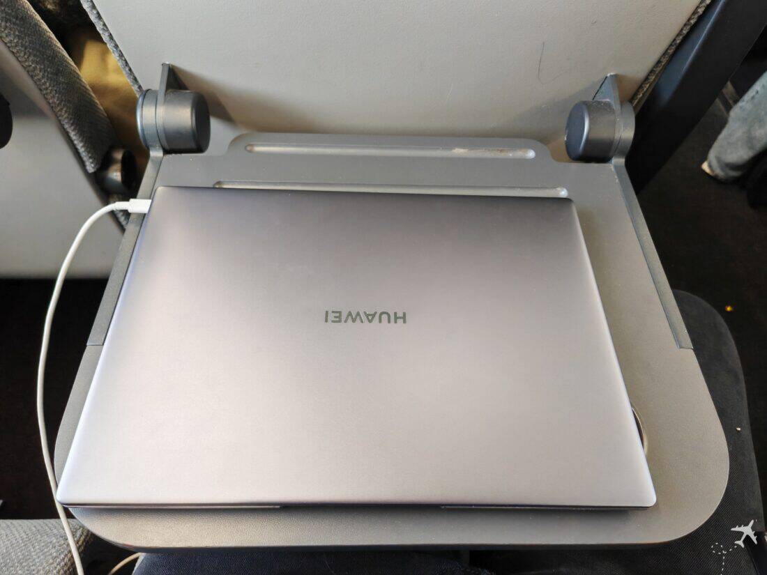 Flixtrain Laptop