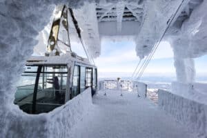 Hakkoda Eis Bergstation Seilbahn