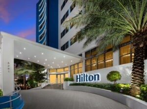Hilton Miami Beach hc exterior canopy dusk