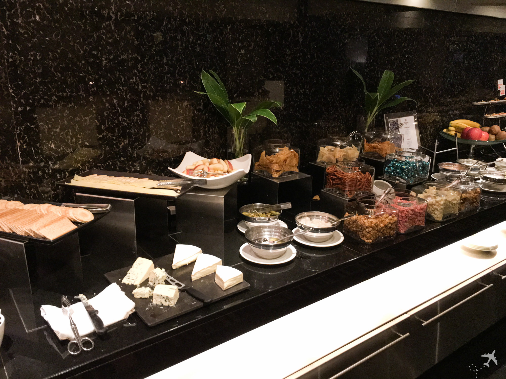 Hilton Tokyo Executive Lounge Snacks
