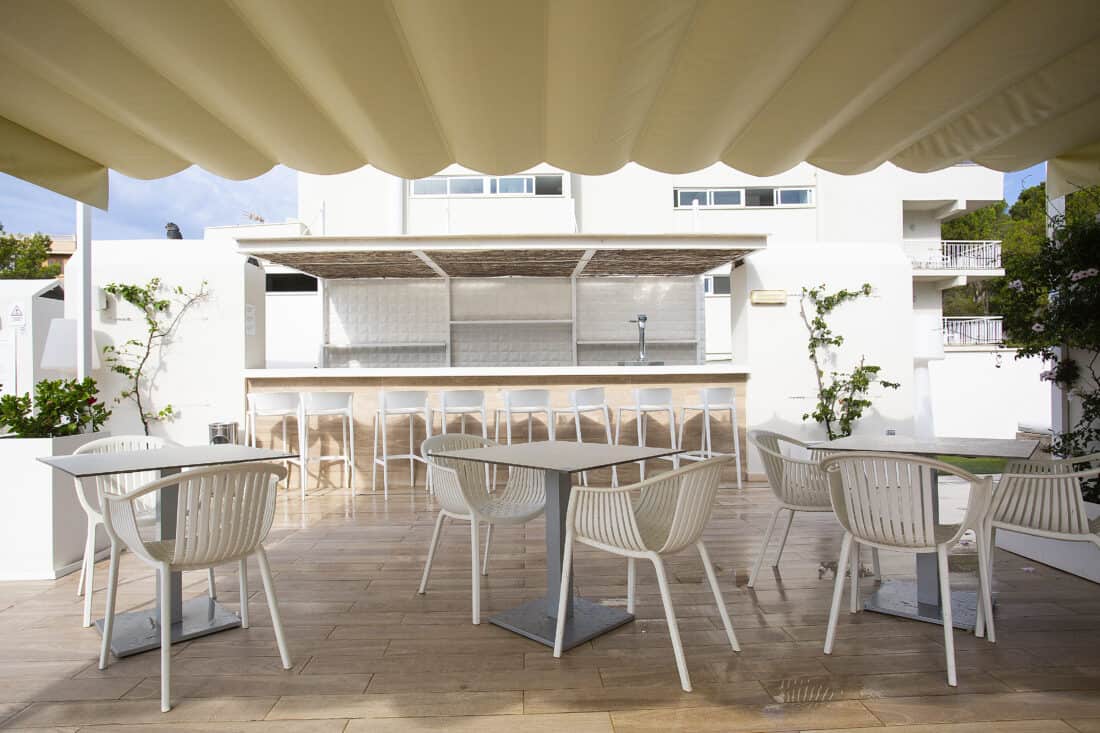 Hotel BQ Bulevar Peguera - Chill-out-Bereich mit Bar