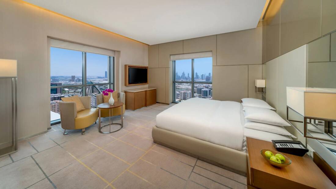 Hyatt Regency Dubai Creek Heights P183 Regency Suite Bedroom.16x9