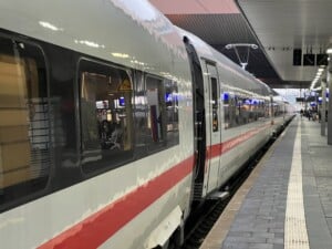 ICE im Düsseldorf Hbf