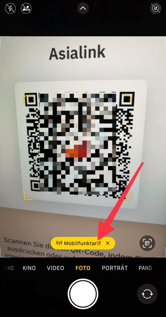 QR-Code mit der iOS Kamera App scannen und eSIM installieren