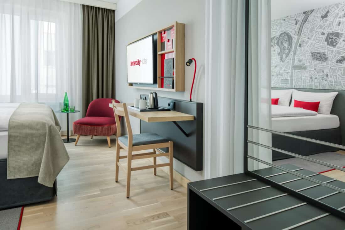 InterCity Hotel Graz - Business Zimmer (2)