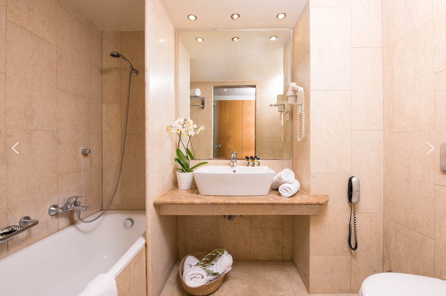 Kassandra Palace Doppelzimmer Bad