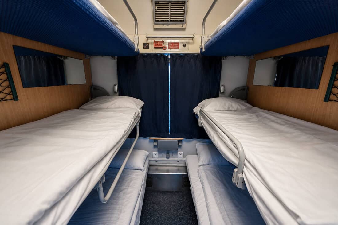 LEO Express Sleeper