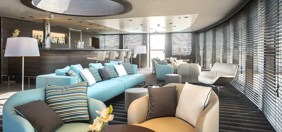 Le Soléal - Bar and Lounge