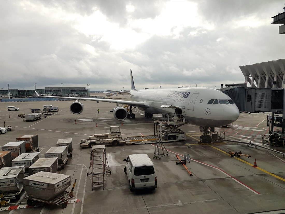 Lufthansa A340 600 Gate