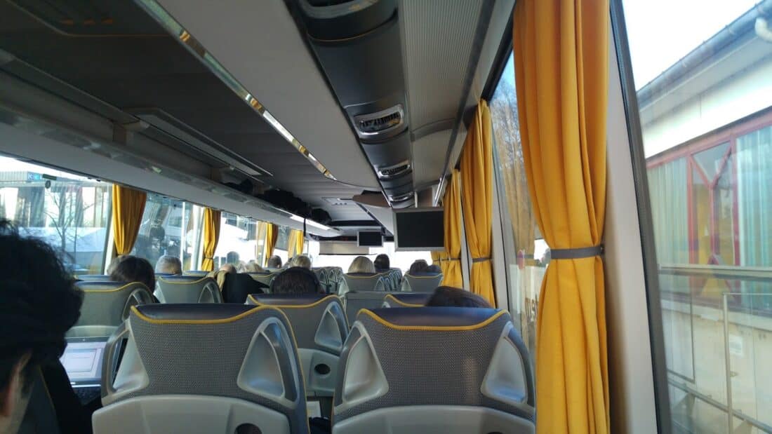 Lufthansa Bus Strassburg innen