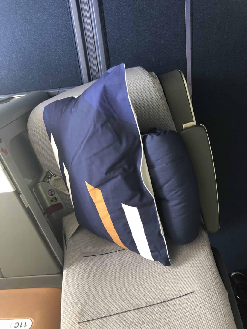 Lufthansa Verbeserungen Kissen Decke