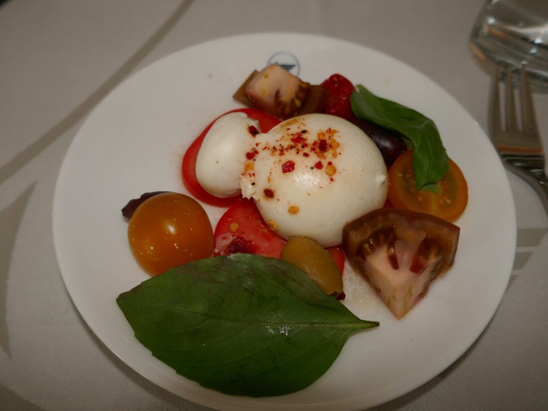 MIAT Business Class 21 Essen