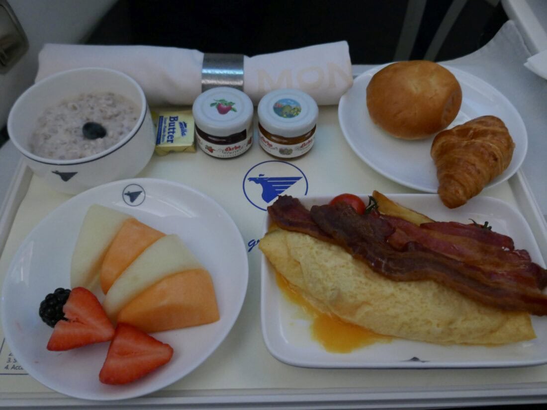 MIAT Business Class 26 Essen