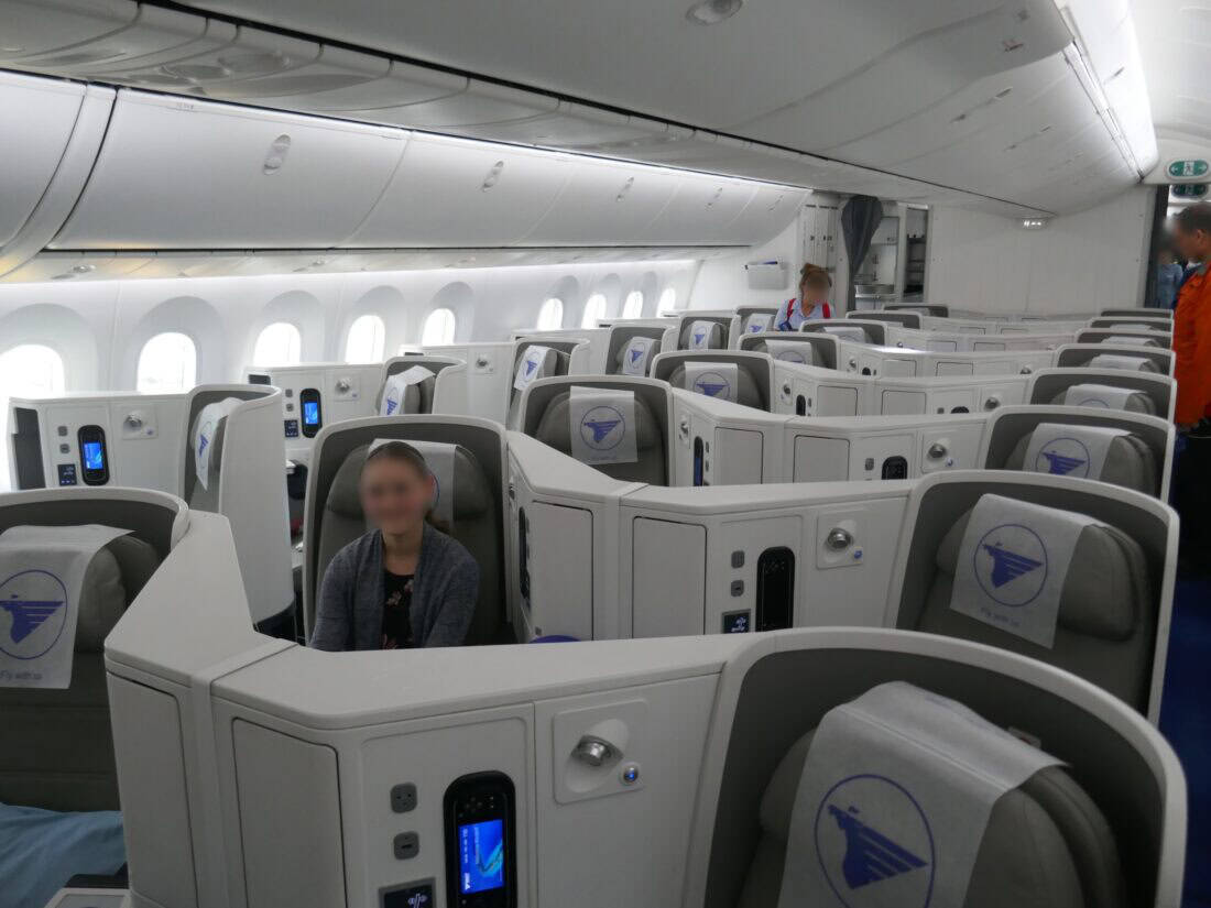 MIAT Business Class 8 Kabine