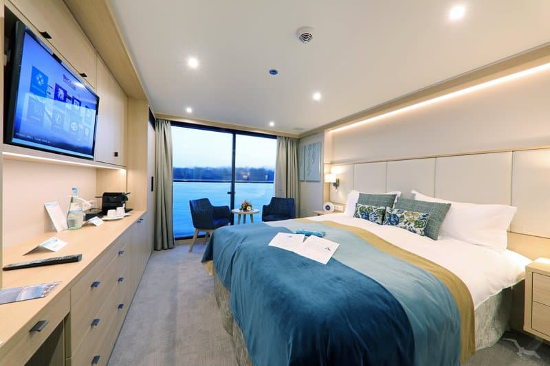 MS Adora - Cabin with French balcony
