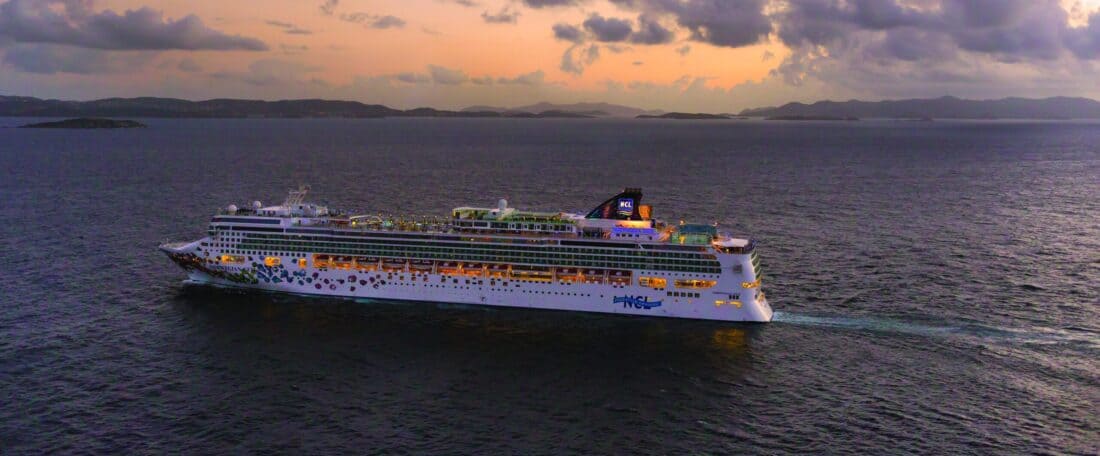 Norwegian Gem: 15 Nächte Transatlantik-Kreuzfahrt von Civitavecchia nach Tampa ab 754€ p.P.