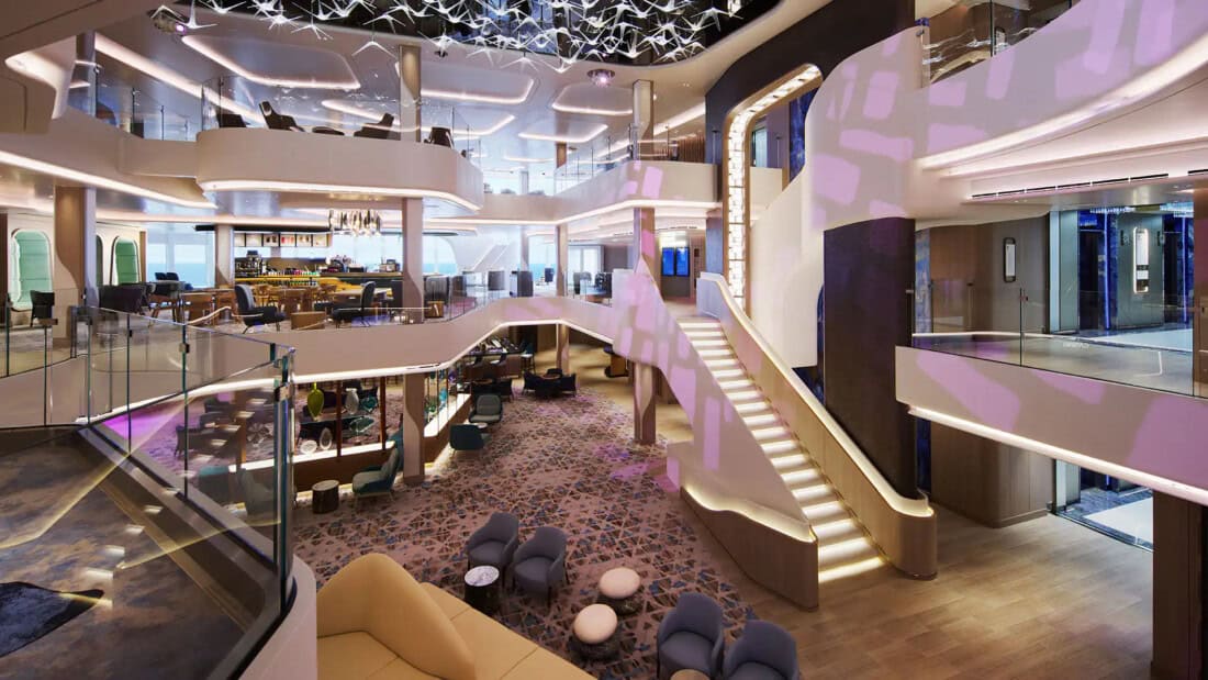 Norwegian Viva - Atrium