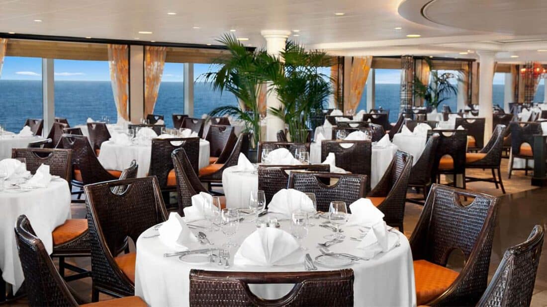 Oceania Marina - Terrace Café