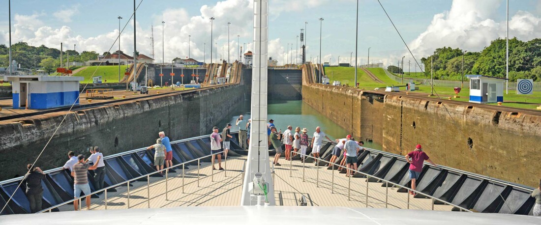 Fahrt durch den Panamakanal