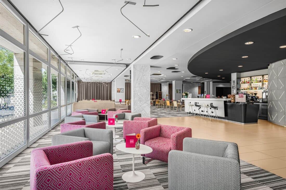 Park Inn Budapest - Lobby