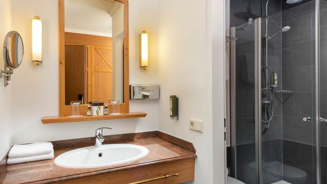 Precise Resort Rügen - Badezimmer