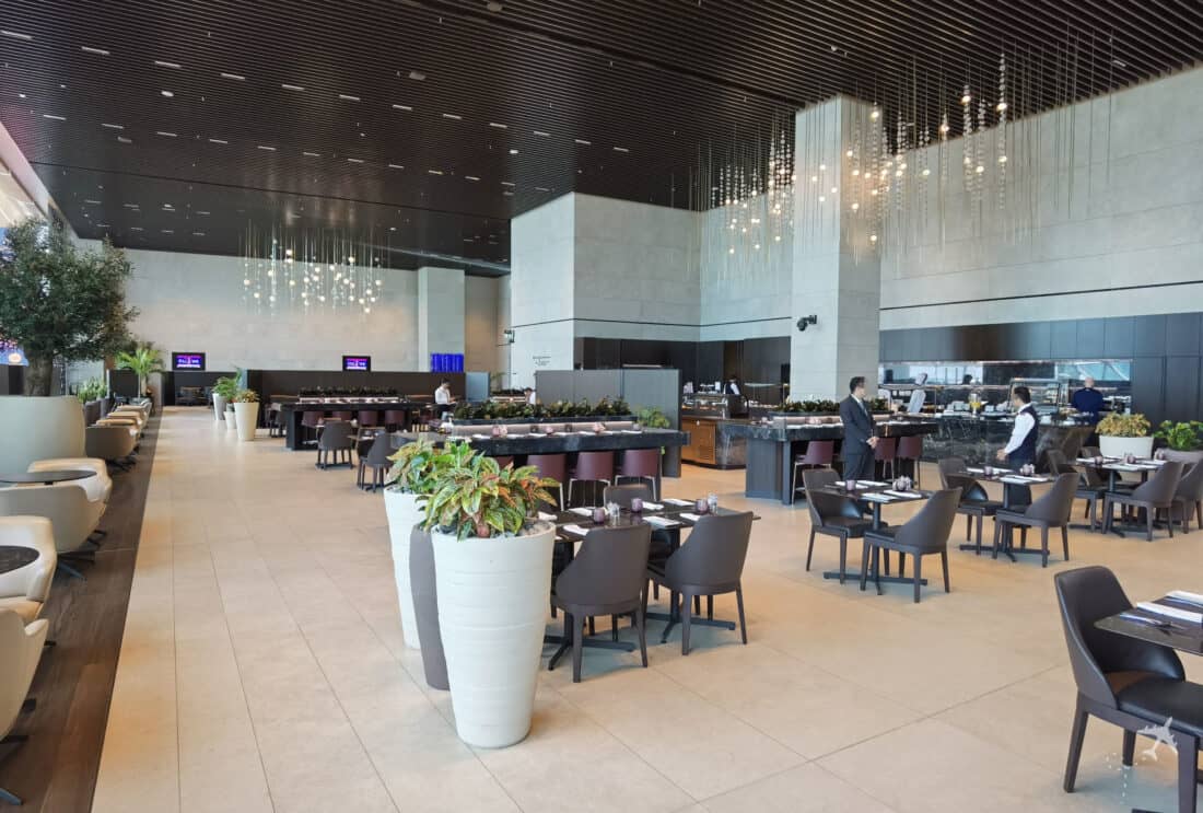 QR Al Mourjan Lounge DOH Garden Essensbereich 1