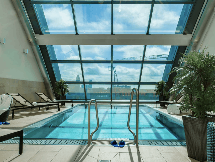 Radisson Blu Frankfurt Pool