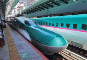 Shinkansen E5
