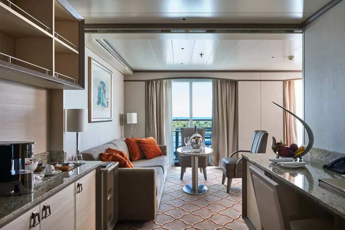 Silver Shadow - Silver Suite