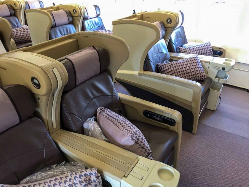 Singapore Airlines A330 Business Class Cabin Middle