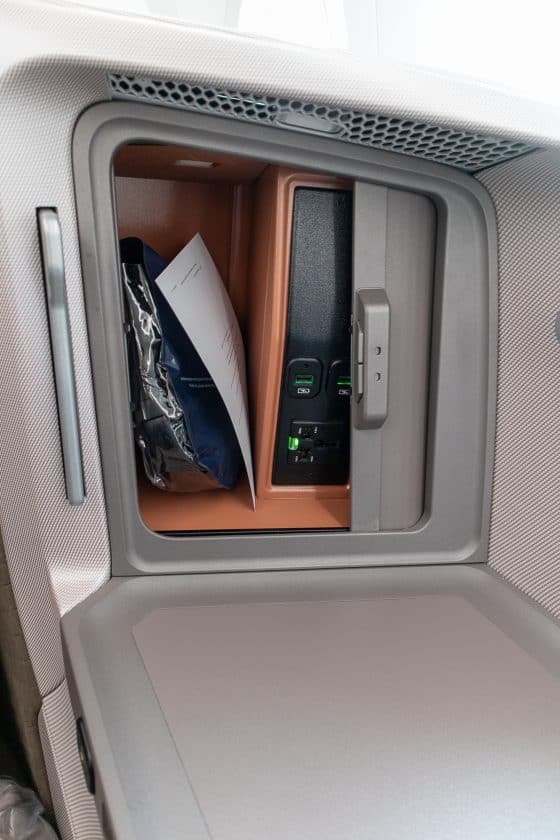 Singapore Airlines Boeing 787 10 Business Class Storage