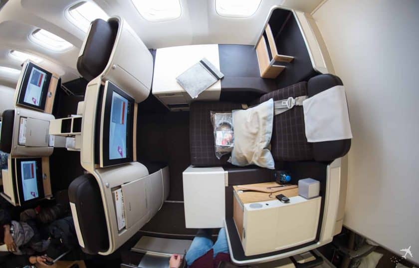 Swiss Boeing 777 Business Class Privacy Seat oben