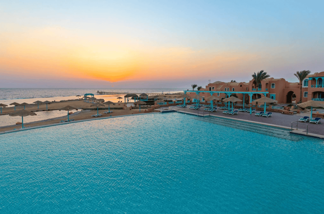 Swissotel El Quesir Riesenpool