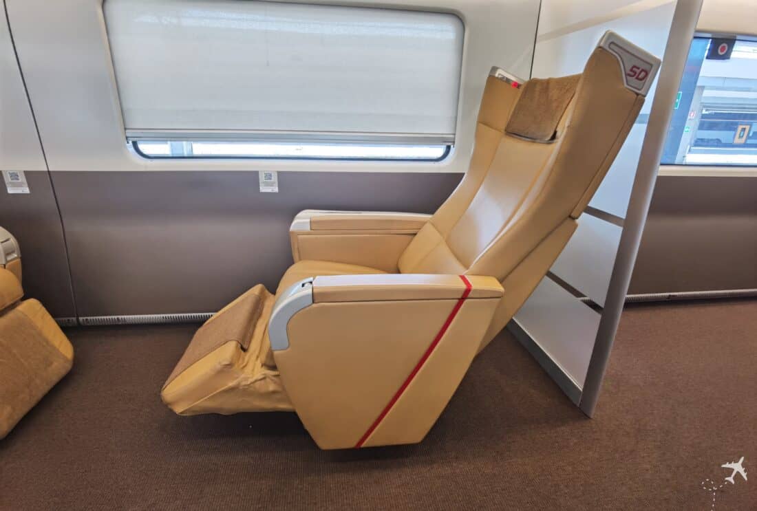 Trenitalia Executive Class Sitz reclined