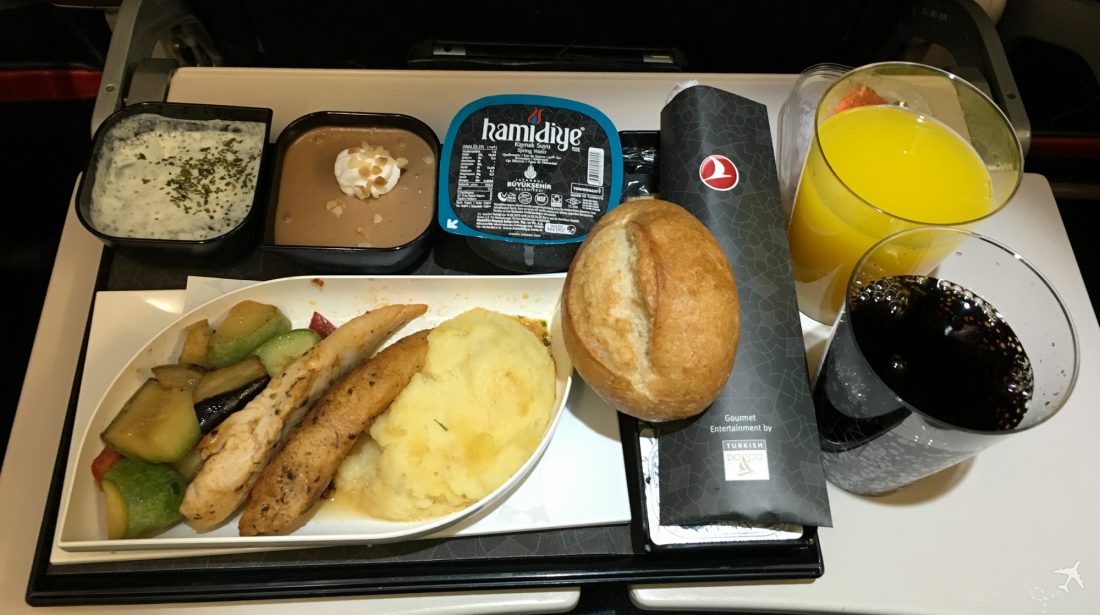 Turkish Airlines Economy Class Essen Mittelstrecke